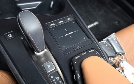 Lexus UX I, 2022 год, 2 440 000 рублей, 10 фотография