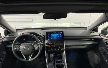 Toyota Avalon, 2022 год, 3 950 000 рублей, 2 фотография