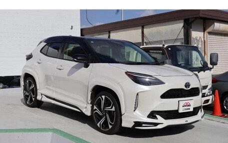 Toyota Yaris Cross, 2023 год, 1 310 007 рублей, 2 фотография