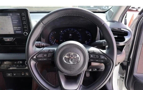 Toyota Yaris Cross, 2023 год, 1 310 007 рублей, 10 фотография