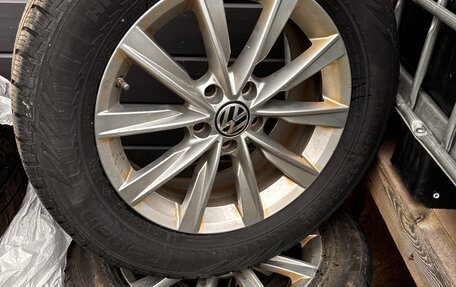 Volkswagen Tiguan I, 2013 год, 1 000 000 рублей, 11 фотография