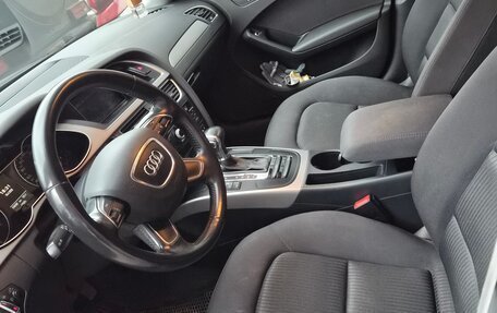Audi A4, 2012 год, 1 350 000 рублей, 10 фотография