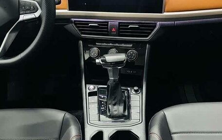 Volkswagen Bora, 2023 год, 1 450 000 рублей, 11 фотография