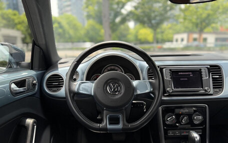 Volkswagen Beetle, 2018 год, 1 301 000 рублей, 12 фотография