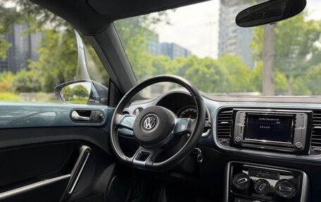 Volkswagen Beetle, 2018 год, 1 301 000 рублей, 13 фотография