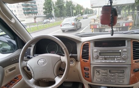 Toyota Land Cruiser 100 рестайлинг 2, 2003 год, 1 600 000 рублей, 8 фотография