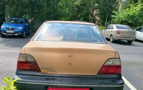 Daewoo Nexia I рестайлинг, 2002 год, 65 000 рублей, 4 фотография