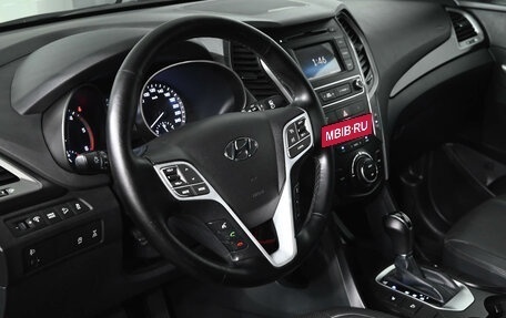 Hyundai Santa Fe III рестайлинг, 2017 год, 2 450 000 рублей, 17 фотография