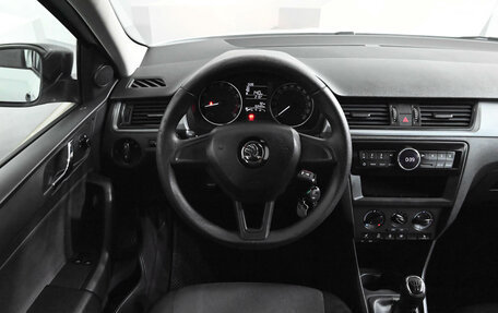 Skoda Rapid I, 2016 год, 990 000 рублей, 12 фотография