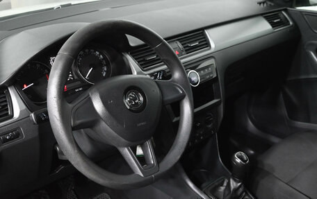 Skoda Rapid I, 2016 год, 990 000 рублей, 16 фотография