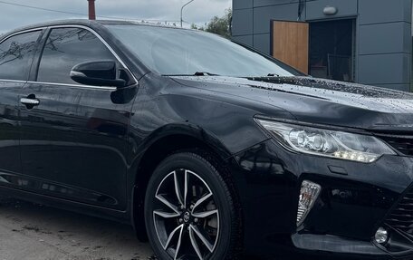 Toyota Camry, 2017 год, 2 500 000 рублей, 3 фотография
