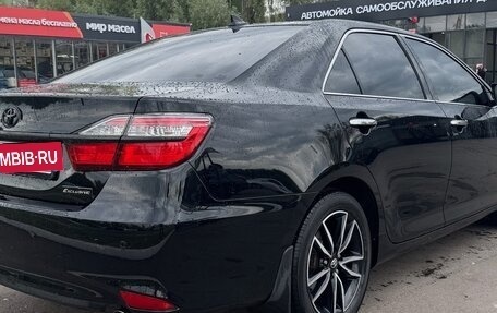 Toyota Camry, 2017 год, 2 500 000 рублей, 5 фотография