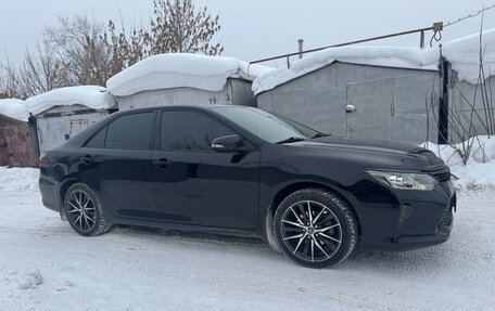 Toyota Camry, 2017 год, 2 500 000 рублей, 24 фотография