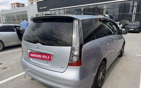 Mitsubishi Grandis, 2006 год, 850 000 рублей, 3 фотография