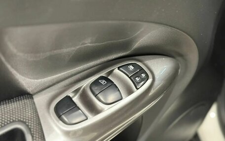 Nissan Juke II, 2012 год, 990 000 рублей, 16 фотография