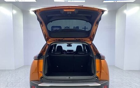 Peugeot 2008 II, 2022 год, 1 380 000 рублей, 7 фотография