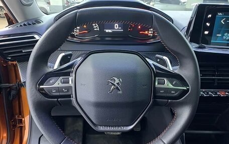 Peugeot 2008 II, 2022 год, 1 380 000 рублей, 11 фотография