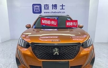 Peugeot 2008 II, 2022 год, 1 380 000 рублей, 2 фотография