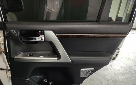 Toyota Land Cruiser 200, 2014 год, 4 799 000 рублей, 16 фотография