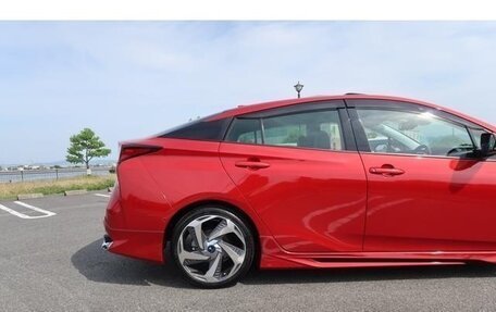 Toyota Prius IV XW50, 2022 год, 1 808 000 рублей, 8 фотография