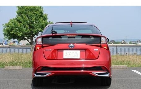 Toyota Prius IV XW50, 2022 год, 1 808 000 рублей, 13 фотография