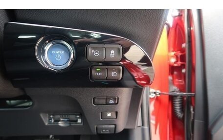 Toyota Prius IV XW50, 2022 год, 1 808 000 рублей, 31 фотография