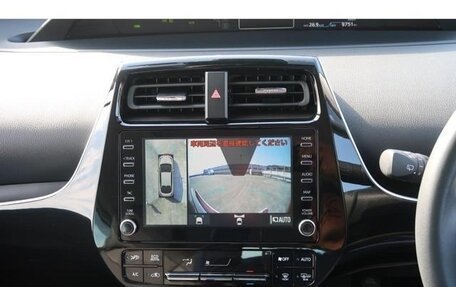 Toyota Prius IV XW50, 2022 год, 1 808 000 рублей, 28 фотография