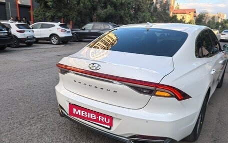Hyundai Grandeur, 2022 год, 1 600 000 рублей, 4 фотография