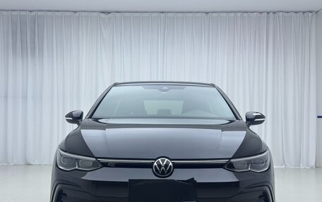Volkswagen Golf VIII, 2021 год, 1 920 000 рублей, 2 фотография
