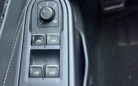 Volkswagen Golf VIII, 2021 год, 1 920 000 рублей, 18 фотография