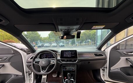 Volkswagen T-Roc I, 2025 год, 1 905 000 рублей, 8 фотография
