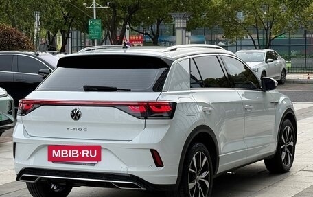 Volkswagen T-Roc I, 2025 год, 1 905 000 рублей, 6 фотография