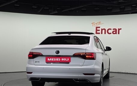 Volkswagen Jetta VII, 2021 год, 1 840 000 рублей, 2 фотография