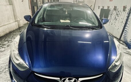 Hyundai Avante, 2011 год, 800 000 рублей, 5 фотография