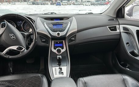 Hyundai Avante, 2011 год, 800 000 рублей, 8 фотография