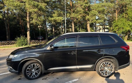 Mitsubishi Outlander III рестайлинг 3, 2017 год, 2 100 000 рублей, 3 фотография