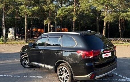 Mitsubishi Outlander III рестайлинг 3, 2017 год, 2 100 000 рублей, 4 фотография