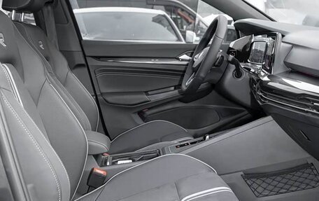 Volkswagen Golf VIII, 2022 год, 1 790 000 рублей, 9 фотография