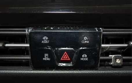 Volkswagen Golf VIII, 2022 год, 1 790 000 рублей, 13 фотография
