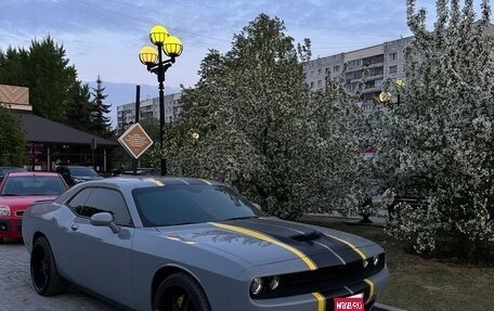 Dodge Challenger III рестайлинг 2, 2020 год, 5 100 000 рублей, 1 фотография