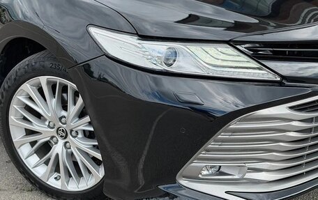 Toyota Camry, 2019 год, 2 050 000 рублей, 3 фотография