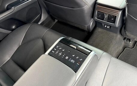 Toyota Camry, 2019 год, 2 050 000 рублей, 11 фотография