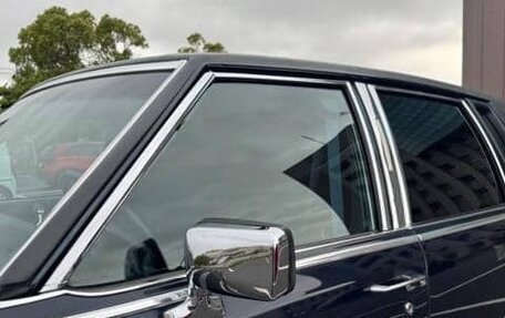 Cadillac Fleetwood I, 1991 год, 7 400 000 рублей, 18 фотография