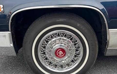 Cadillac Fleetwood I, 1991 год, 7 400 000 рублей, 21 фотография