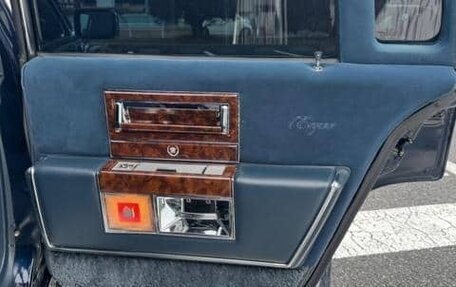 Cadillac Fleetwood I, 1991 год, 7 400 000 рублей, 29 фотография