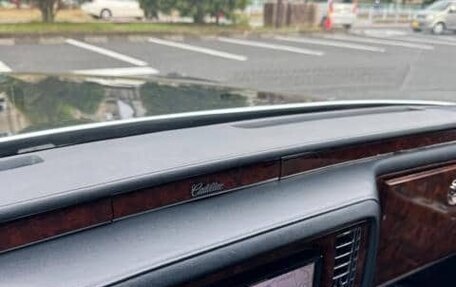 Cadillac Fleetwood I, 1991 год, 7 400 000 рублей, 33 фотография