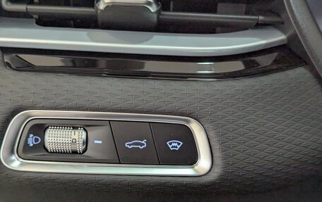 Geely Emgrand, 2024 год, 1 790 000 рублей, 24 фотография