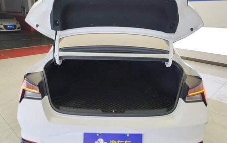 Hyundai Elantra, 2021 год, 1 270 000 рублей, 5 фотография