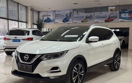 Nissan Qashqai, 2022 год, 1 890 000 рублей, 3 фотография