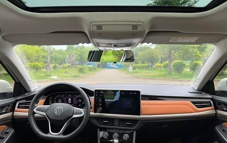 Volkswagen Bora, 2022 год, 1 363 000 рублей, 9 фотография